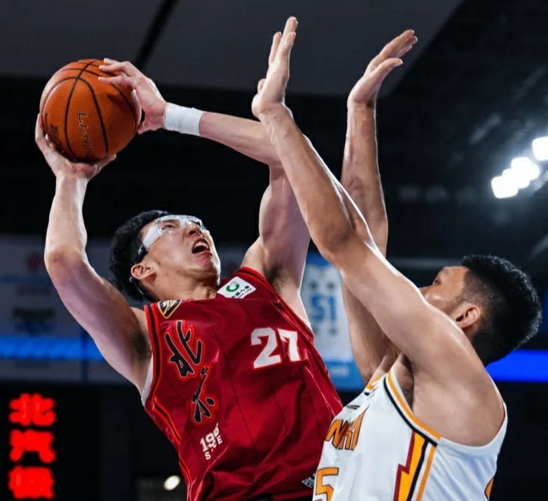 关于今晨马德里竞技备战CBA常规赛，手感冰凉细节曝光，媒体盛赞，赛季目标并未改变的信息