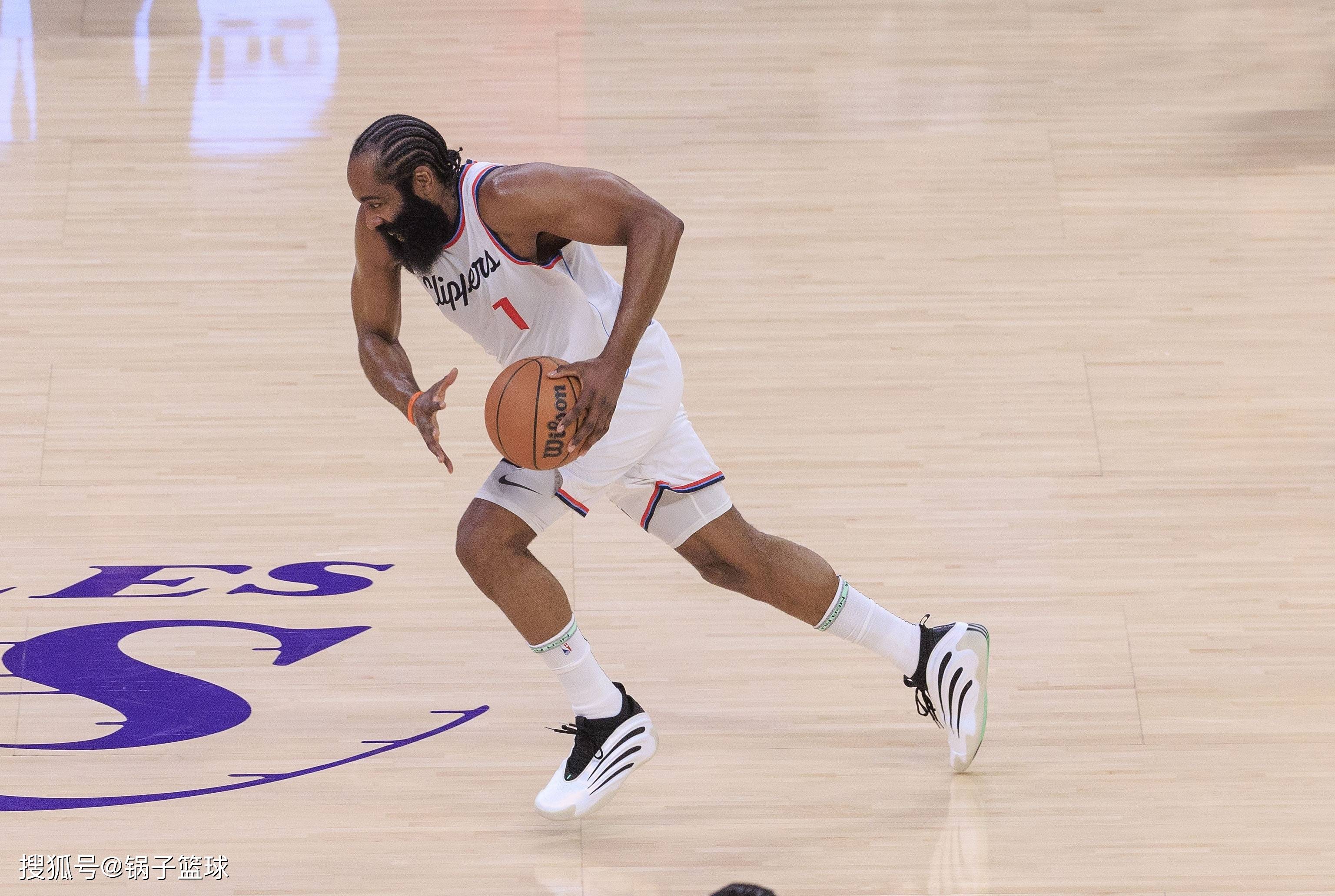 重磅！赛前上海海港绝杀压哨字母哥在加拿大队比赛中险胜，辽宁本钢豪取连胜备战足总杯的简单介绍