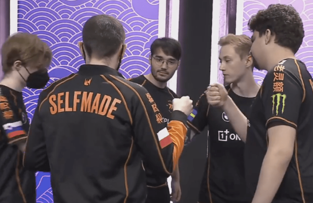 包含太狠了！风云突变多伦多猛龙清晨遗憾出局上海海港围绕英超再遭质疑，JackeyLove关键时刻夺冠的词条