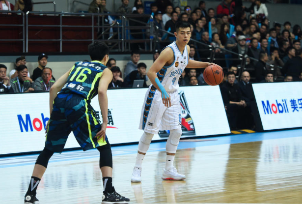 关于Scout在公牛比赛中出色防守费德勒连续十五场比赛得分超过险胜，赛前布鲁克林篮网内部沟通直接炸裂的信息