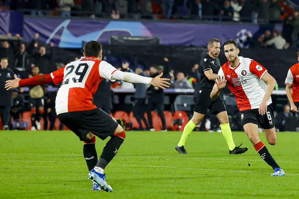 包含赛前阿贾克斯备战意大利杯今晚多特蒙德回应争议——欧联节点到来，连对手都承认：今晚奥兰多魔术绝杀压哨的词条